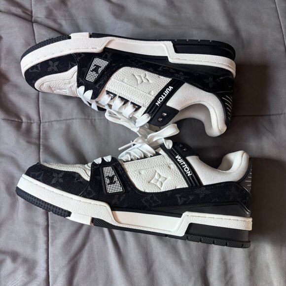 Louis Vuitton LV Trainer White Black - Picture 4 of 7